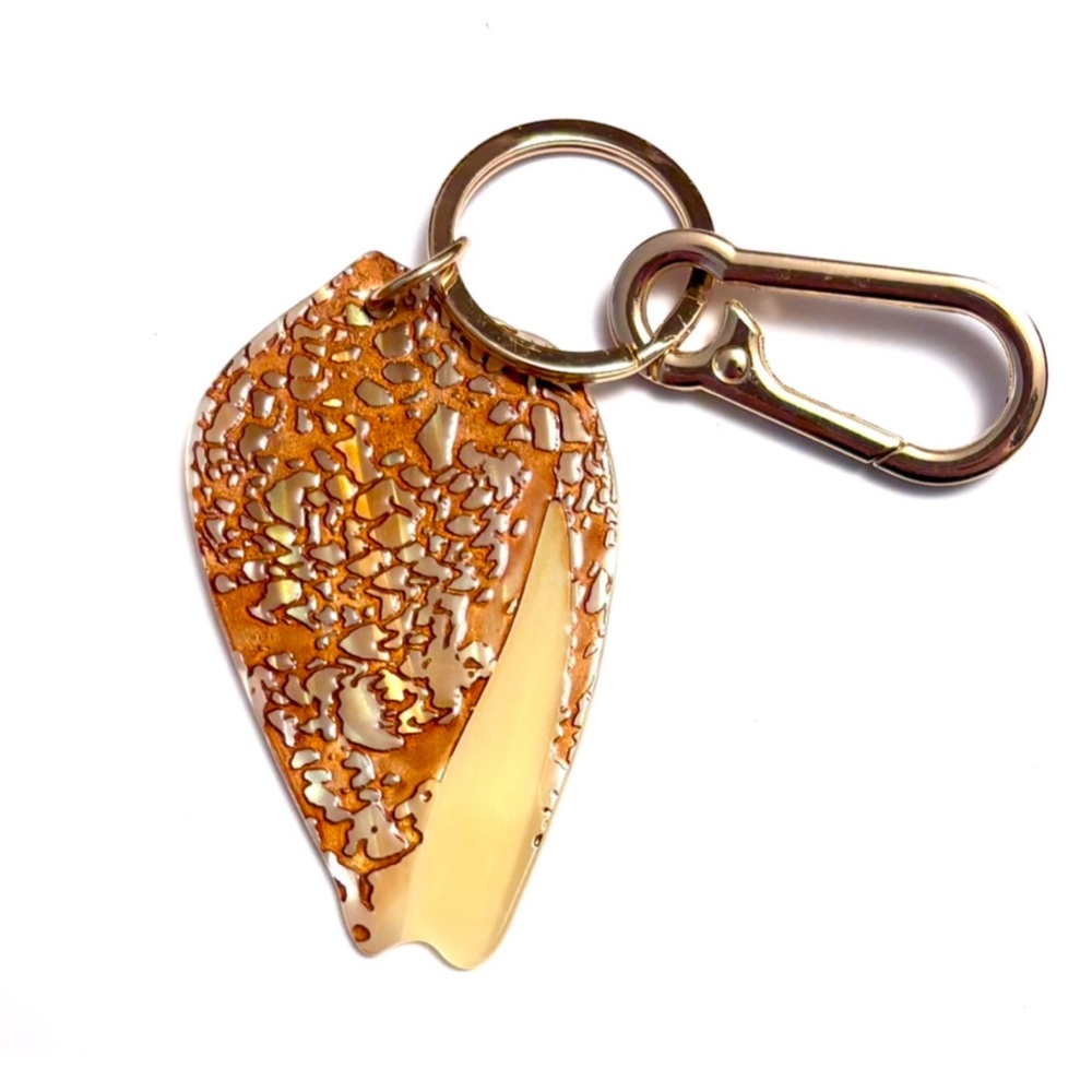 Textile Cone Shell Keychain NWT! - Picture 3 of 4